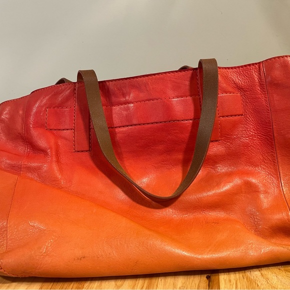 Red/orange ombré tote. Good condition - Picture 2 of 2